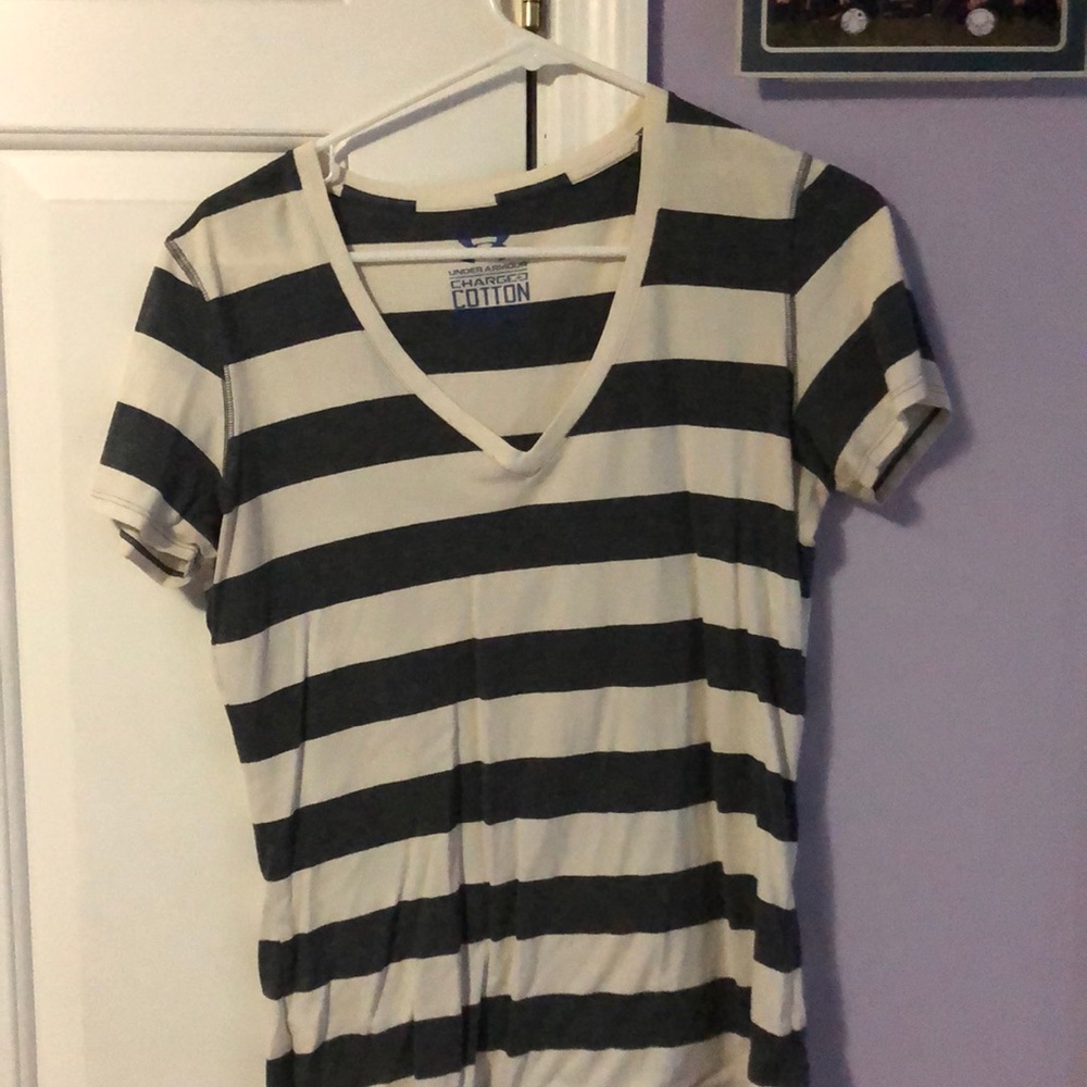 Under armour t shirt